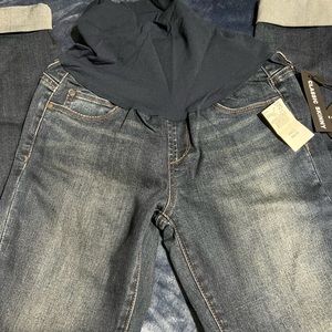 Articles of society Maternity Jeans 25 BNWT